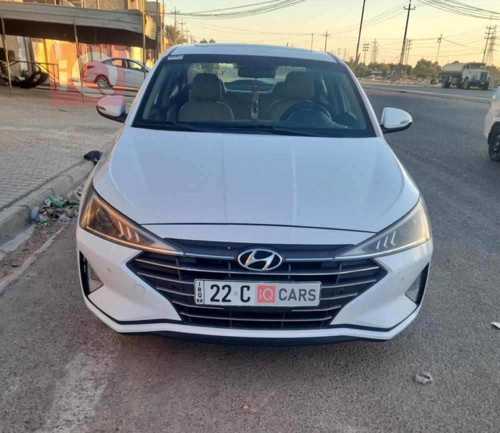 هیوندای ئەلەنترا